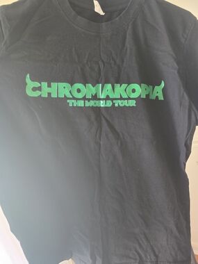 The World Tour Green Logo Tee - Women's Short Sleeve